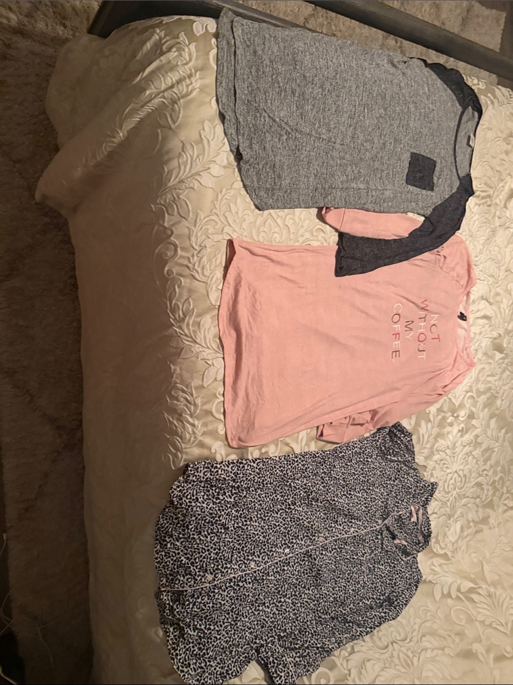 Wonen’s bundle sleep shirt